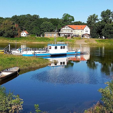 Turmblick-Gaestequartier-Coswig-Hier-Erwartet-Sie-Individueller-Service-Im-Herzen-Der-Altstadt Coswig  Eksteriør billede